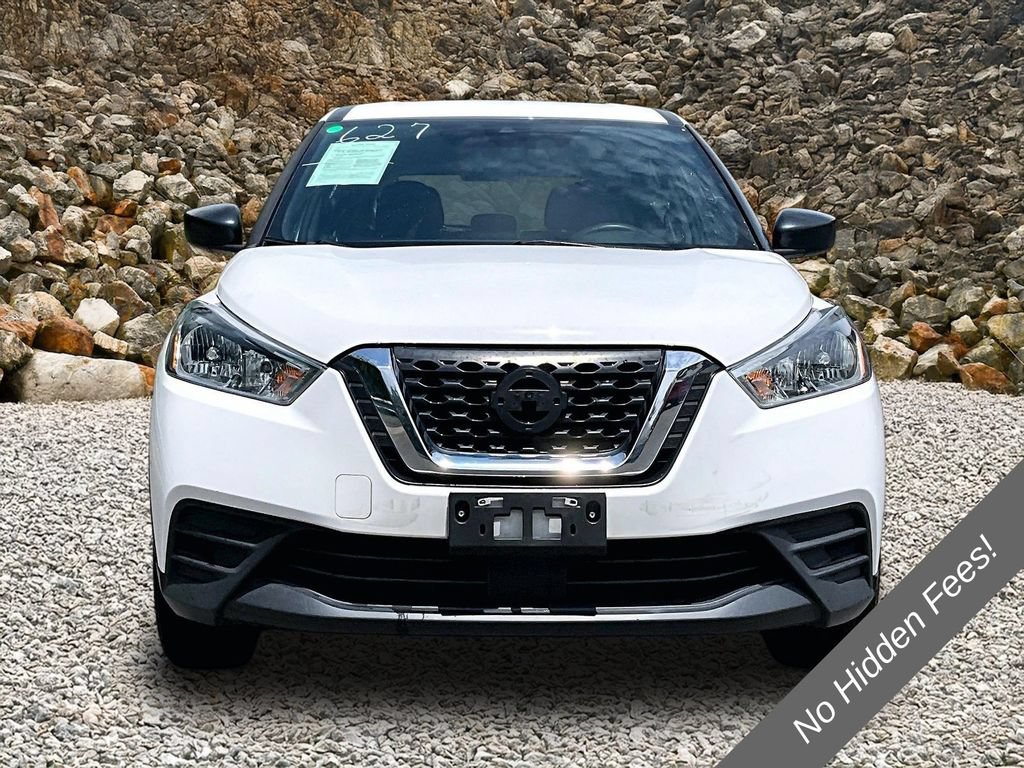 Used 2020 Nissan Kicks S FWD image 3
