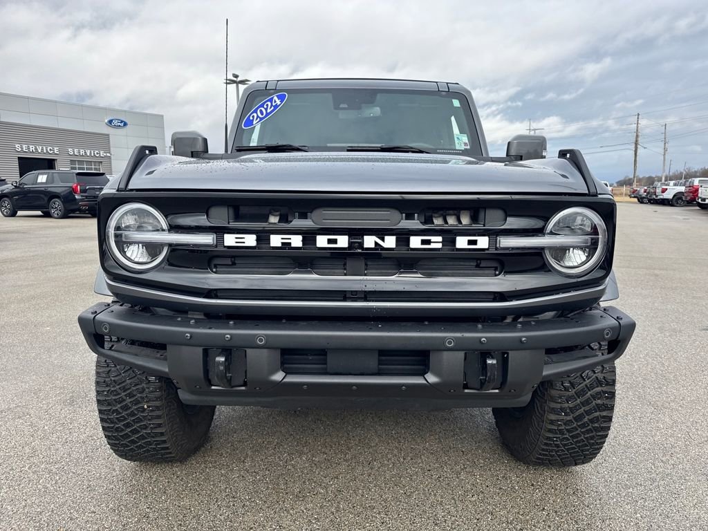 Used 2024 Ford Bronco Outer Banks image 9