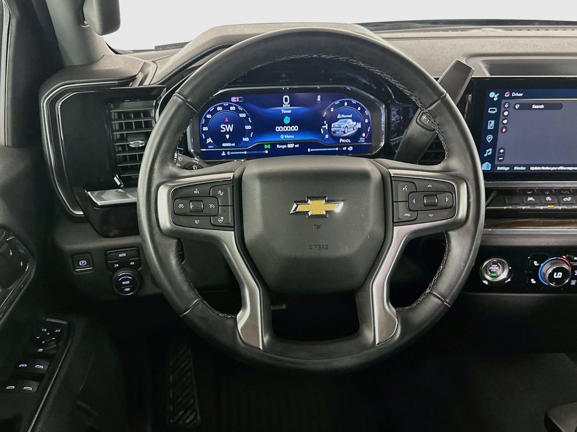 Used 2024 Chevrolet Silverado 1500 LT AWD/4WD image 17