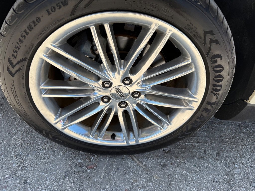 Used 2018 Lincoln MKT AWD w/ Technology Package image 14