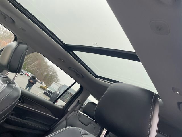 Used 2022 Jeep Grand Cherokee L Limited image 42