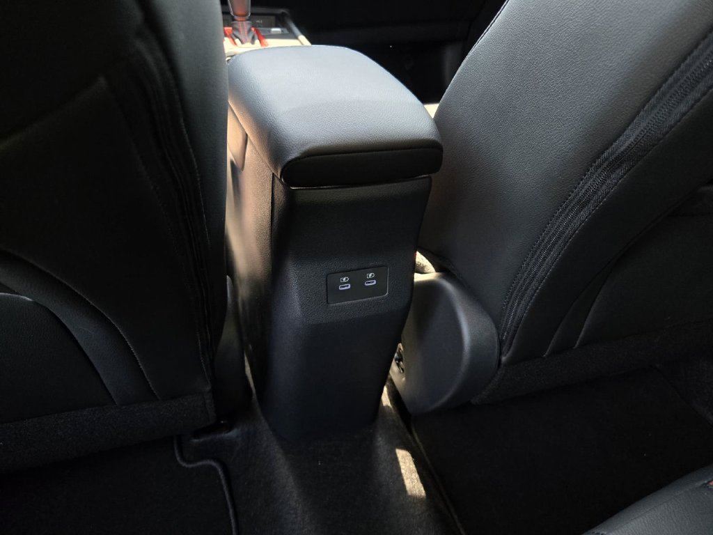 New 2026 Nissan Kicks SR w/ SR Premium Package FWD image 14