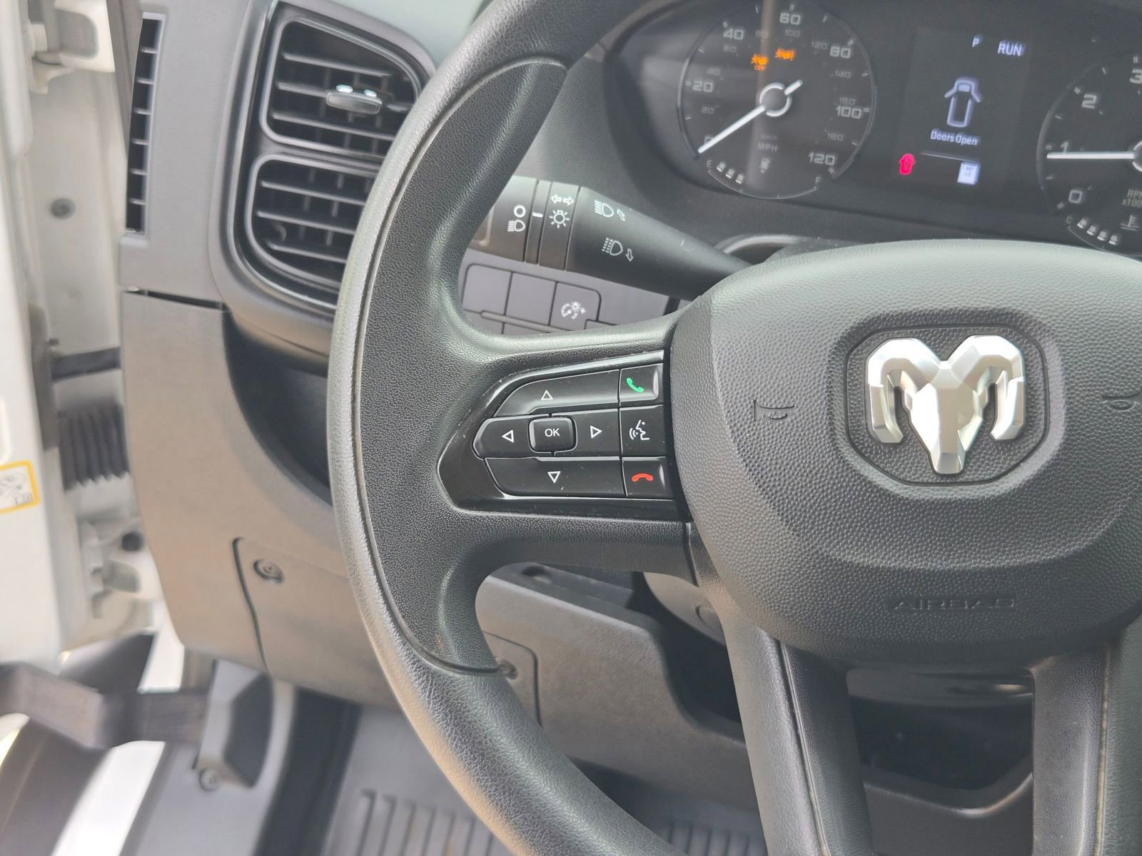 Used 2025 RAM ProMaster 3500 w/ Convenience Group FWD image 16