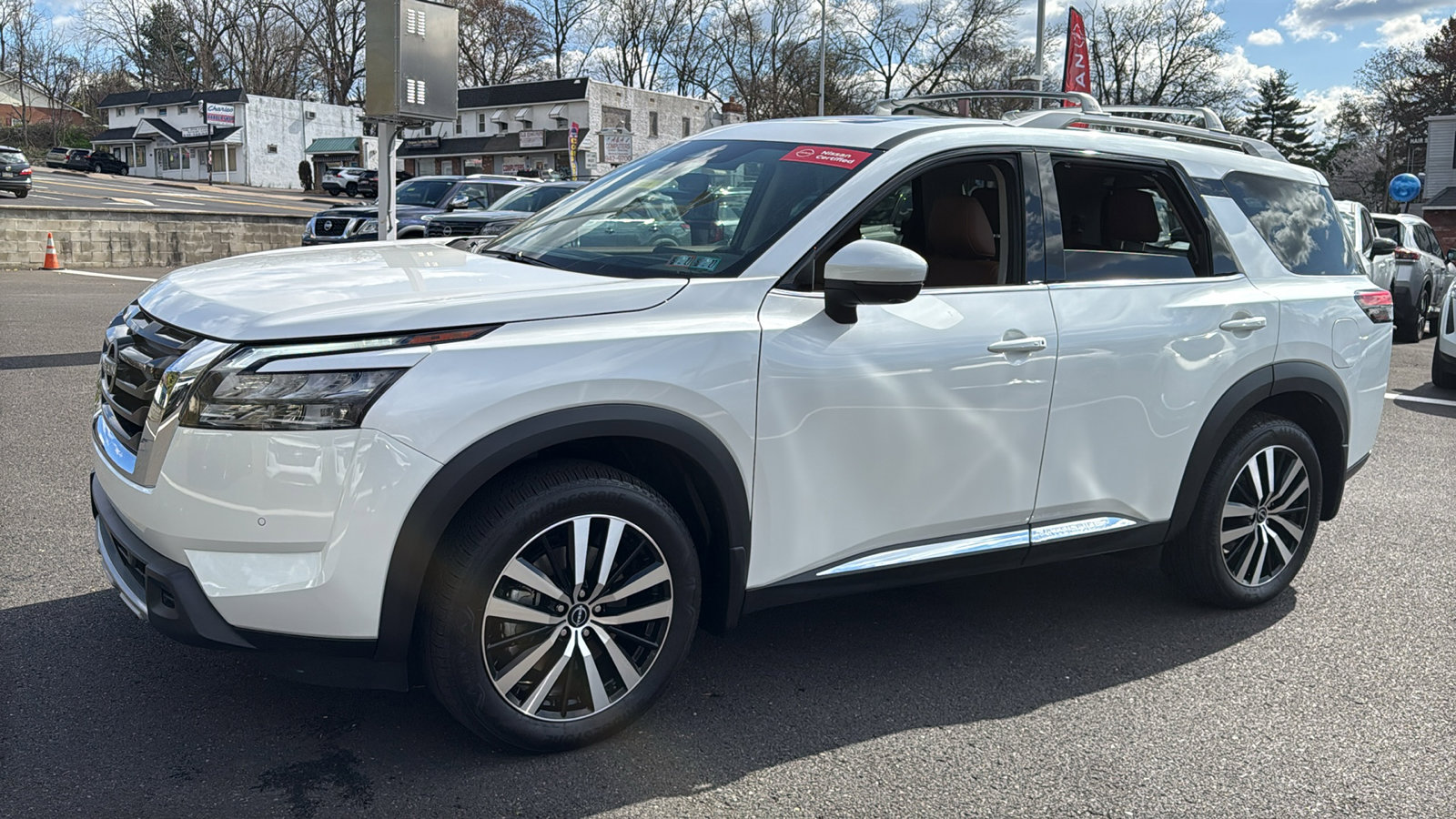 Certified 2025 Nissan Pathfinder Platinum w/ Cargo Package image 3