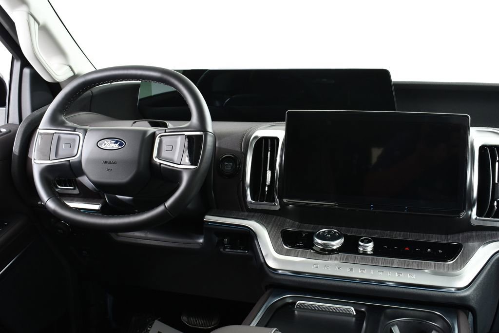 New 2026 Ford Expedition Platinum AWD/4WD image 8