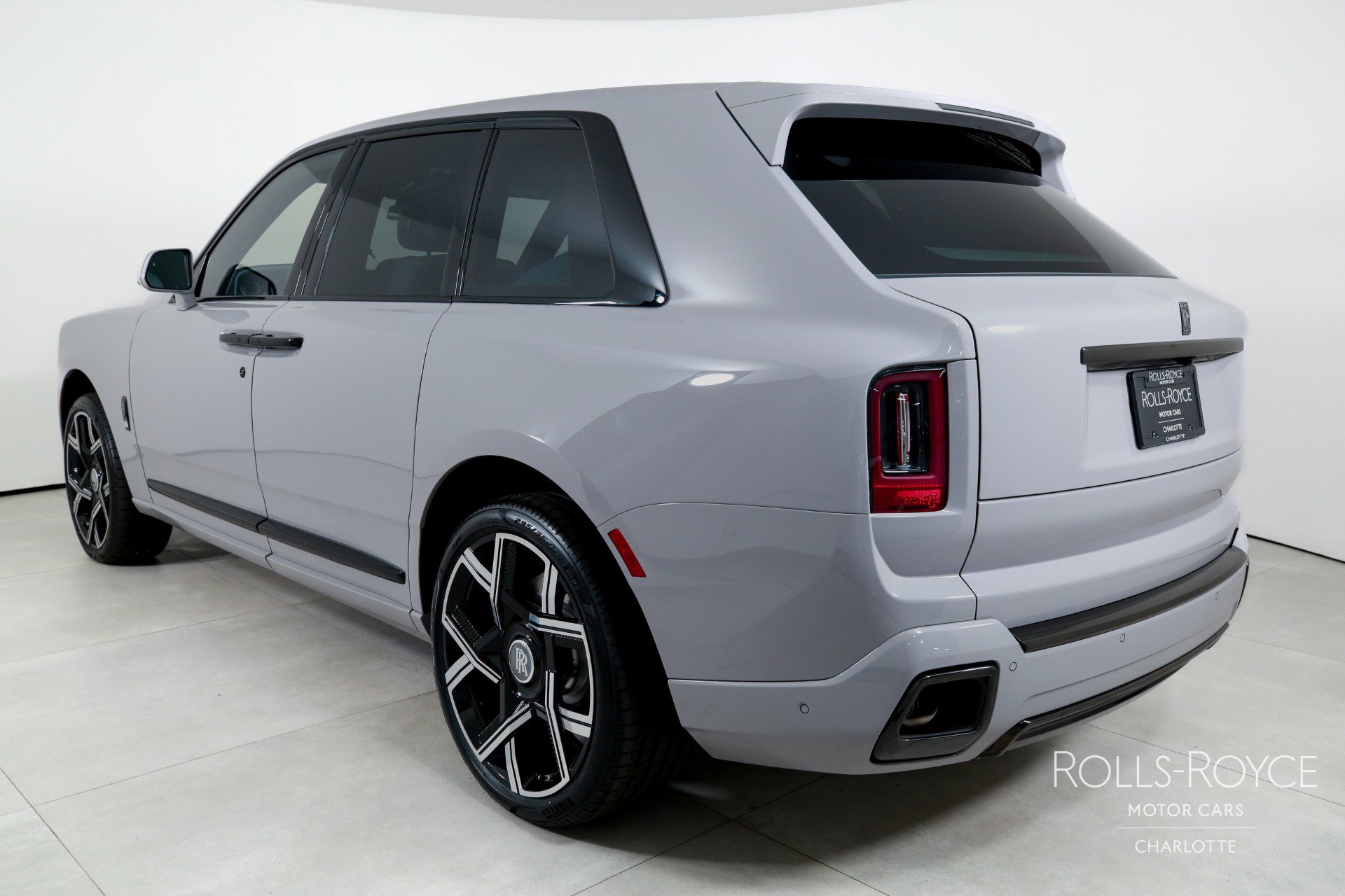 New 2027 Rolls-Royce Cullinan Black Badge AWD/4WD image 8