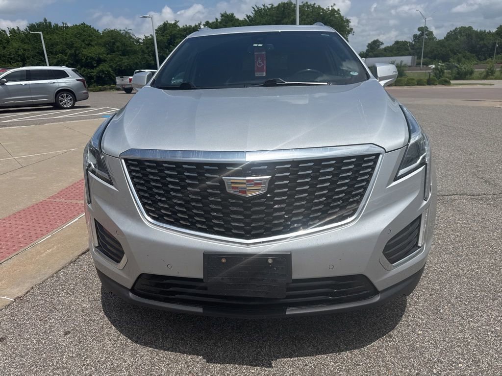 Used 2020 Cadillac XT5 Premium Luxury AWD/4WD image 2