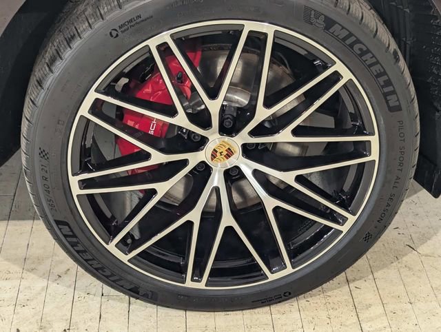 New 2026 Porsche Macan S image 15