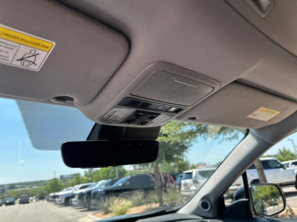 Used 2019 Honda Pilot Touring image 25