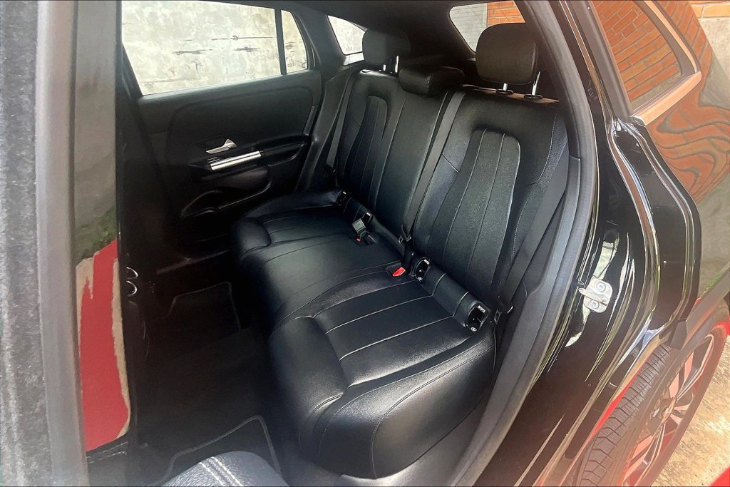 Used 2025 Mercedes-Benz GLA 250 image 35