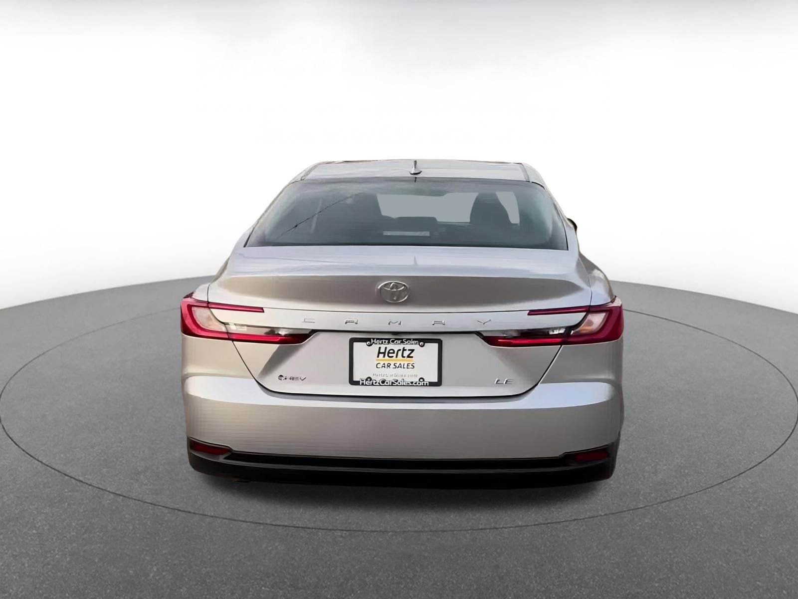 Used 2025 Toyota Camry LE image 12