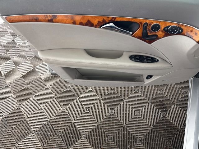 Used 2007 Mercedes-Benz E 350 4MATIC Sedan image 19