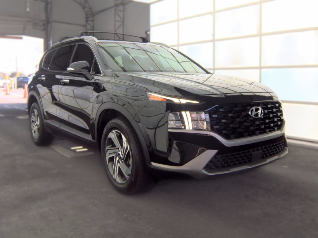 Used 2023 Hyundai Santa Fe SEL FWD image 3