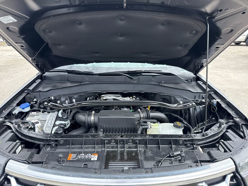 Used 2025 Ford Explorer Platinum w/ Ultimate Package image 32