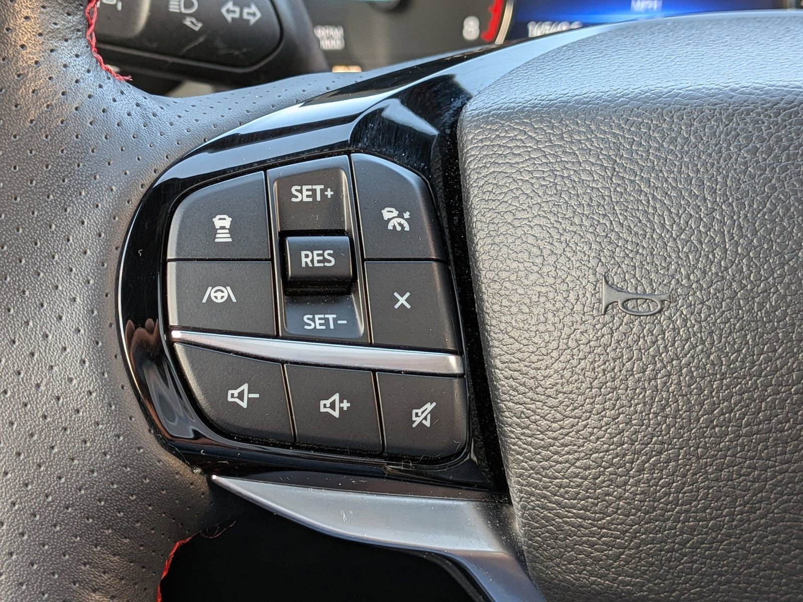 Certified 2023 Ford Explorer ST-Line w/ Class IV Trailer Tow Package AWD/4WD image 30