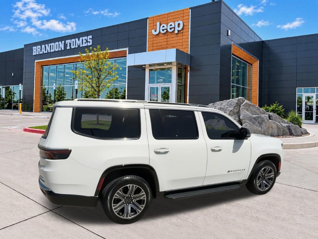 Used 2024 Jeep Wagoneer Series II RWD image 8