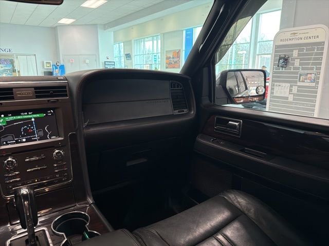 Used 2017 Lincoln Navigator L Reserve AWD/4WD image 27