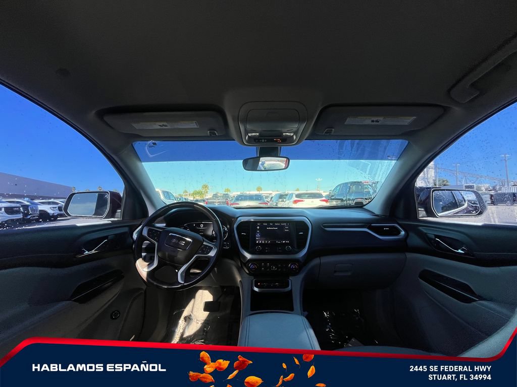 Used 2021 GMC Acadia SLT w/ Technology Package FWD image 15
