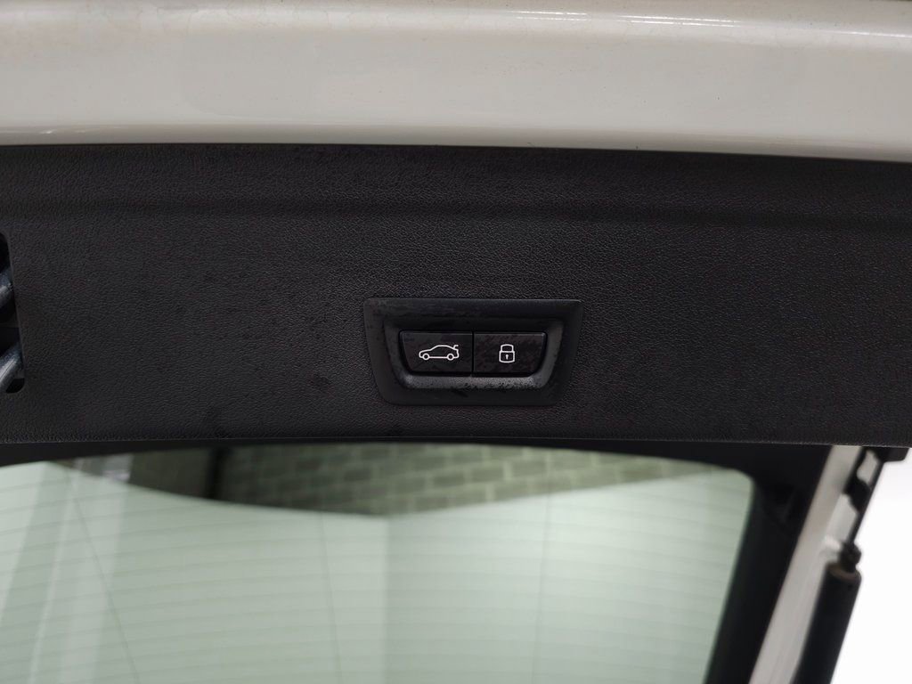 Used 2024 BMW X6 M Competition w/ Executive Package image 10