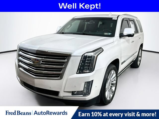 Used 2018 Cadillac Escalade Platinum AWD/4WD image 3