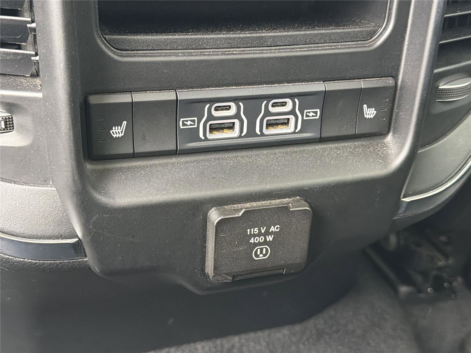 Used 2025 RAM 1500 Laramie AWD/4WD image 21