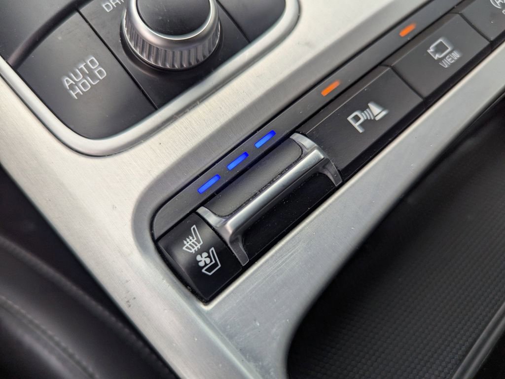 Used 2020 Kia Stinger GT2 image 23