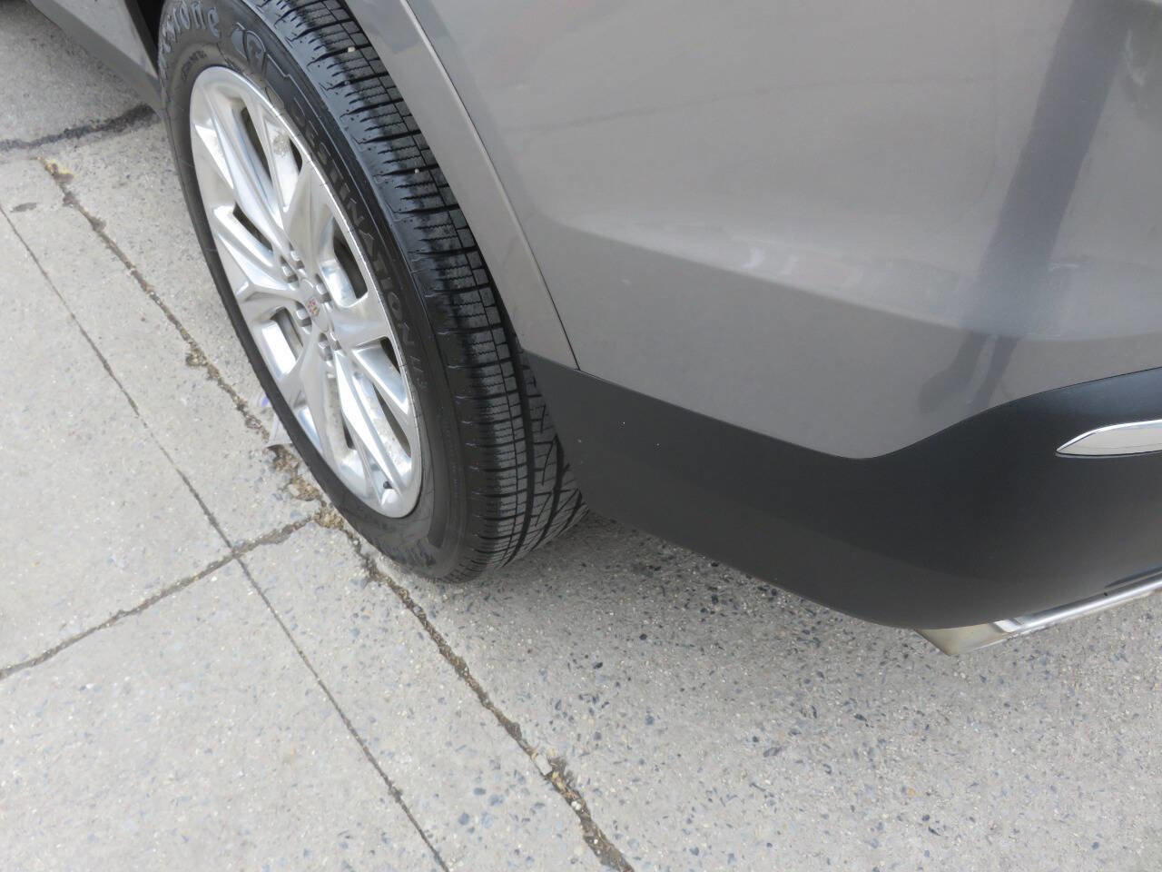 Used 2019 Cadillac XT5 AWD image 37