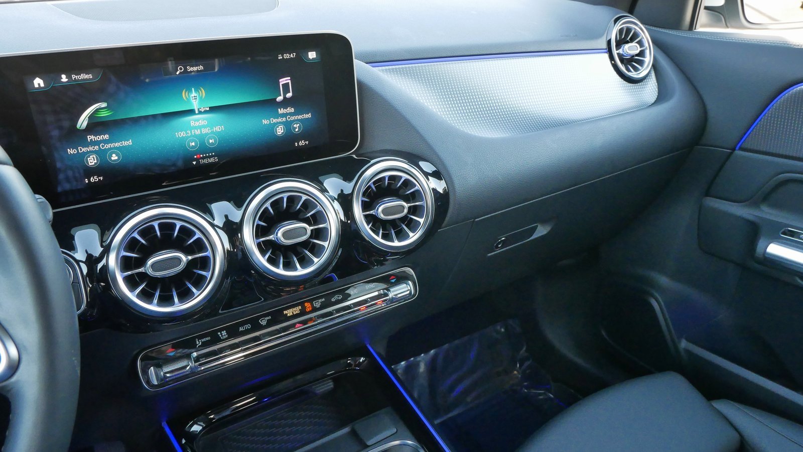 Used 2021 Mercedes-Benz GLA 250 4MATIC image 37