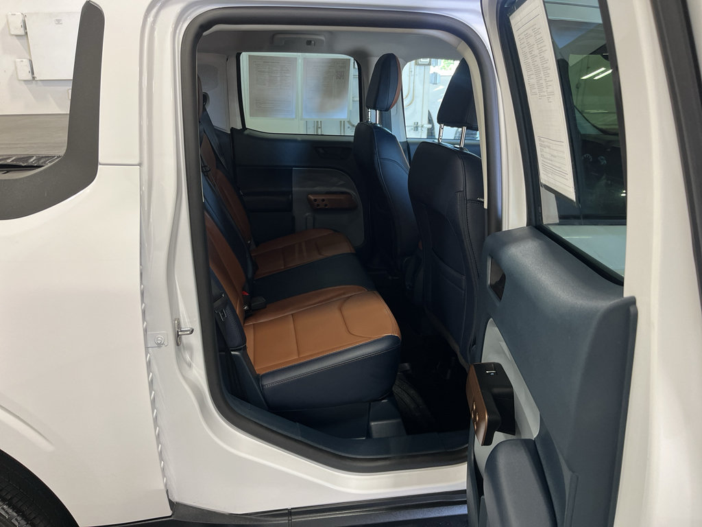 Used 2022 Ford Maverick Lariat w/ Equipment Group 500A Standard AWD/4WD image 16