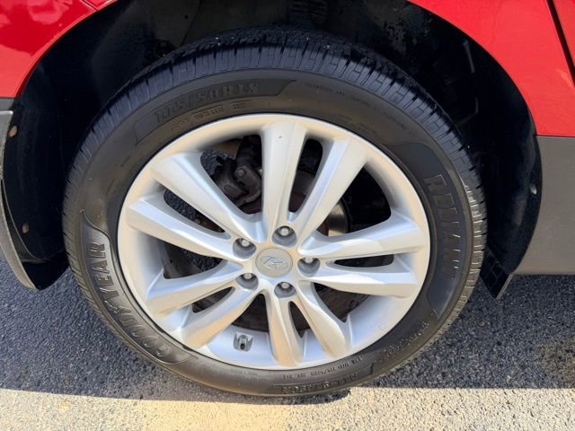 Used 2011 Hyundai Tucson Limited image 10