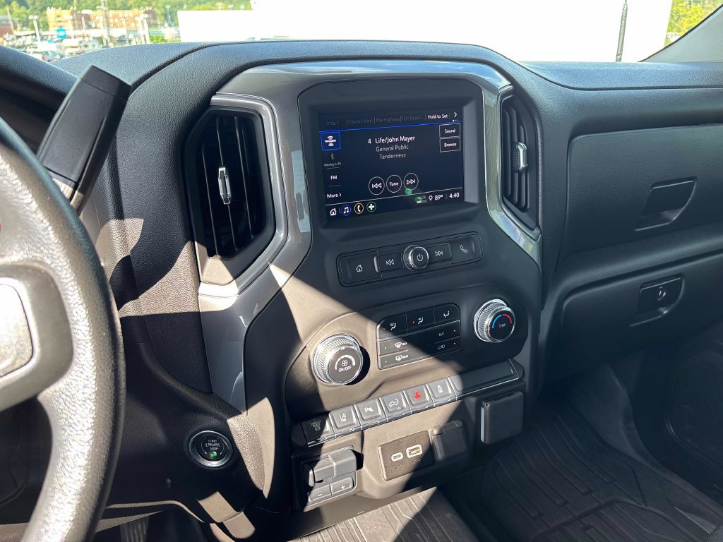 Used 2025 GMC Sierra 2500 Pro w/ 1SA Pro Safety Plus Package AWD/4WD image 15