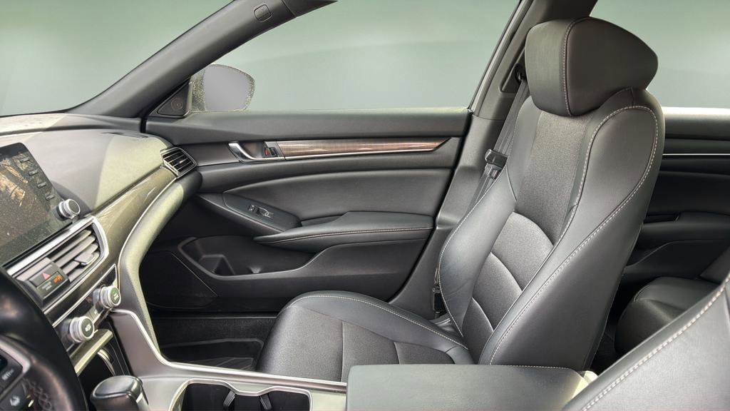 Used 2021 Honda Accord Sport image 11