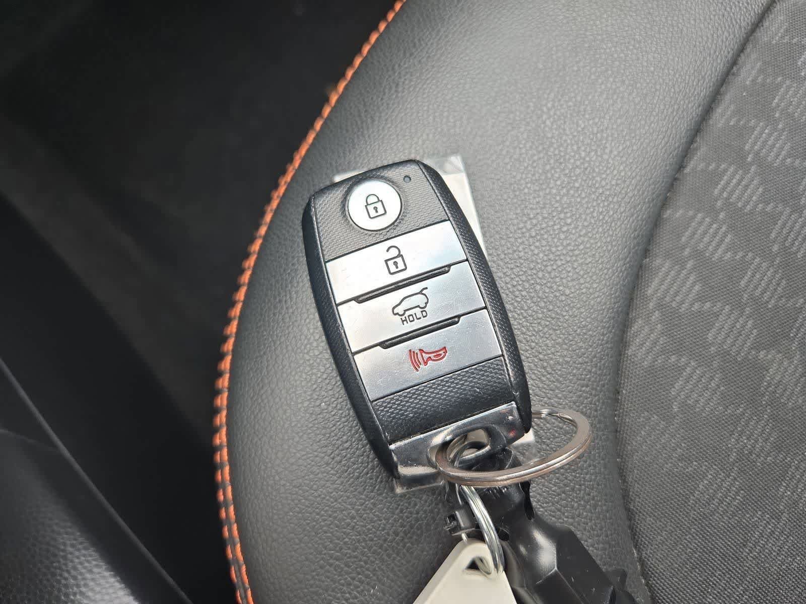 Used 2019 Kia Soul ! FWD image 32