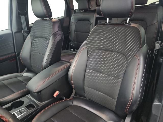 Used 2025 Ford Escape ST-Line w/ Tech Pack #1 image 23