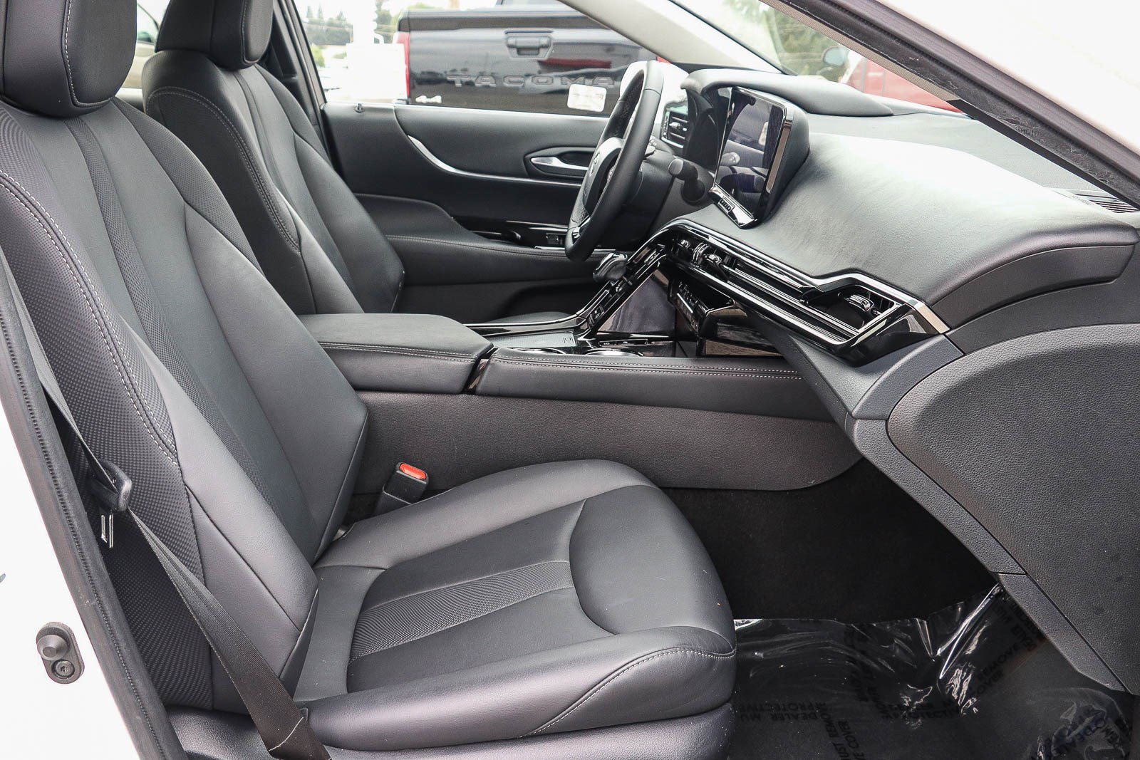 Certified 2023 Toyota Mirai w/ Advanced Technology Package RWD image 16