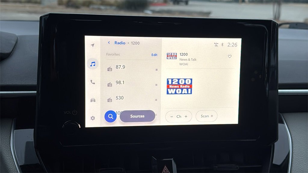 Certified 2023 Toyota Corolla LE image 33