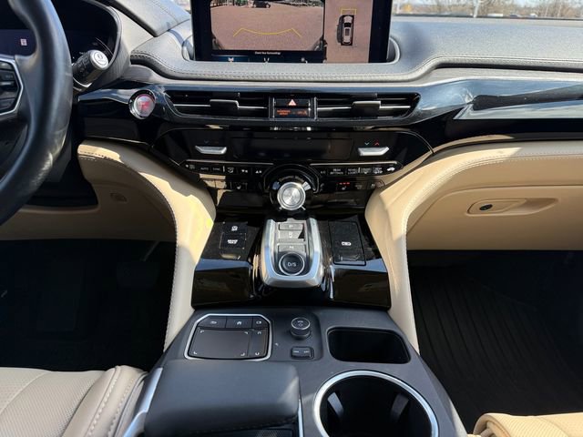 Used 2023 Acura MDX SH-AWD w/ Advance Package image 11