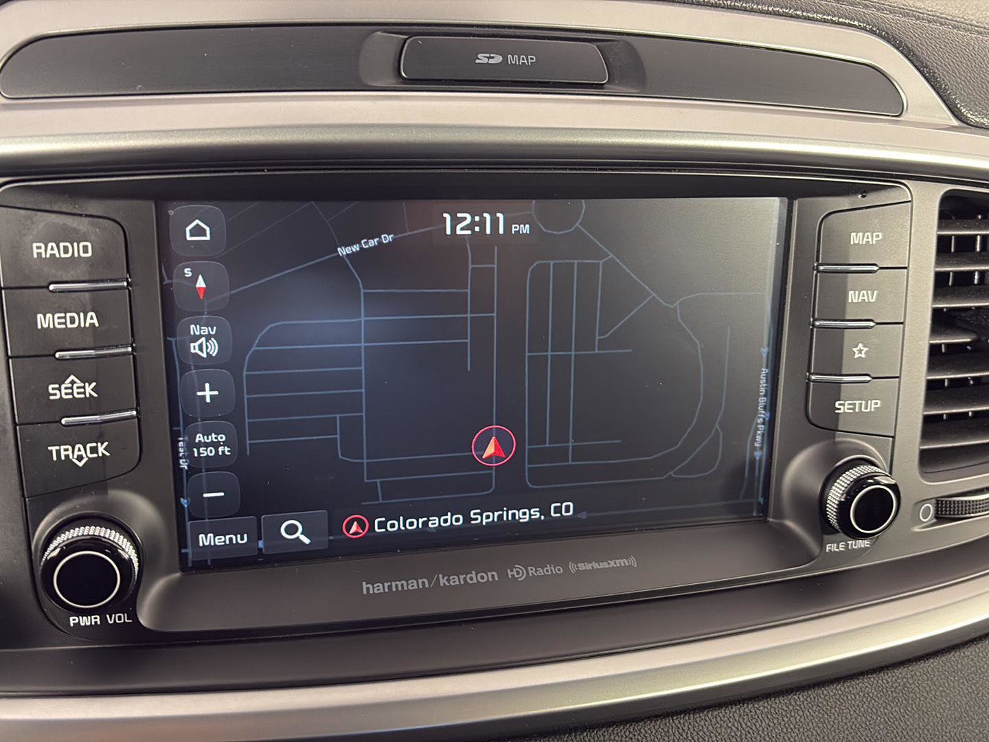 Used 2019 Kia Sorento SX image 31