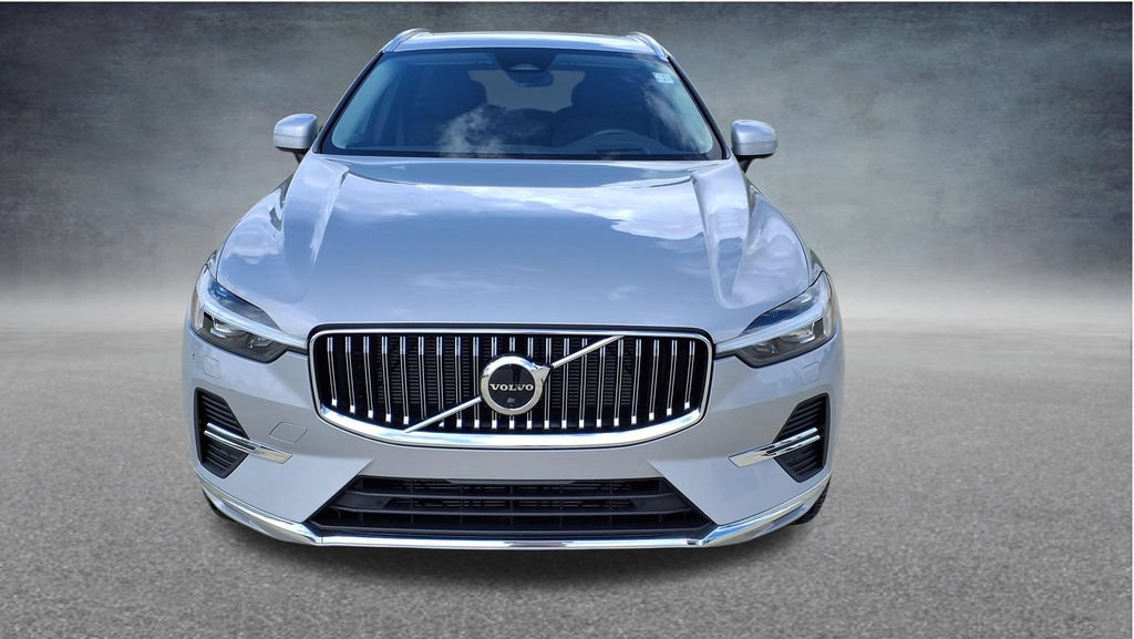 Certified 2023 Volvo XC60 B5 Ultimate w/ Climate Package FWD image 2