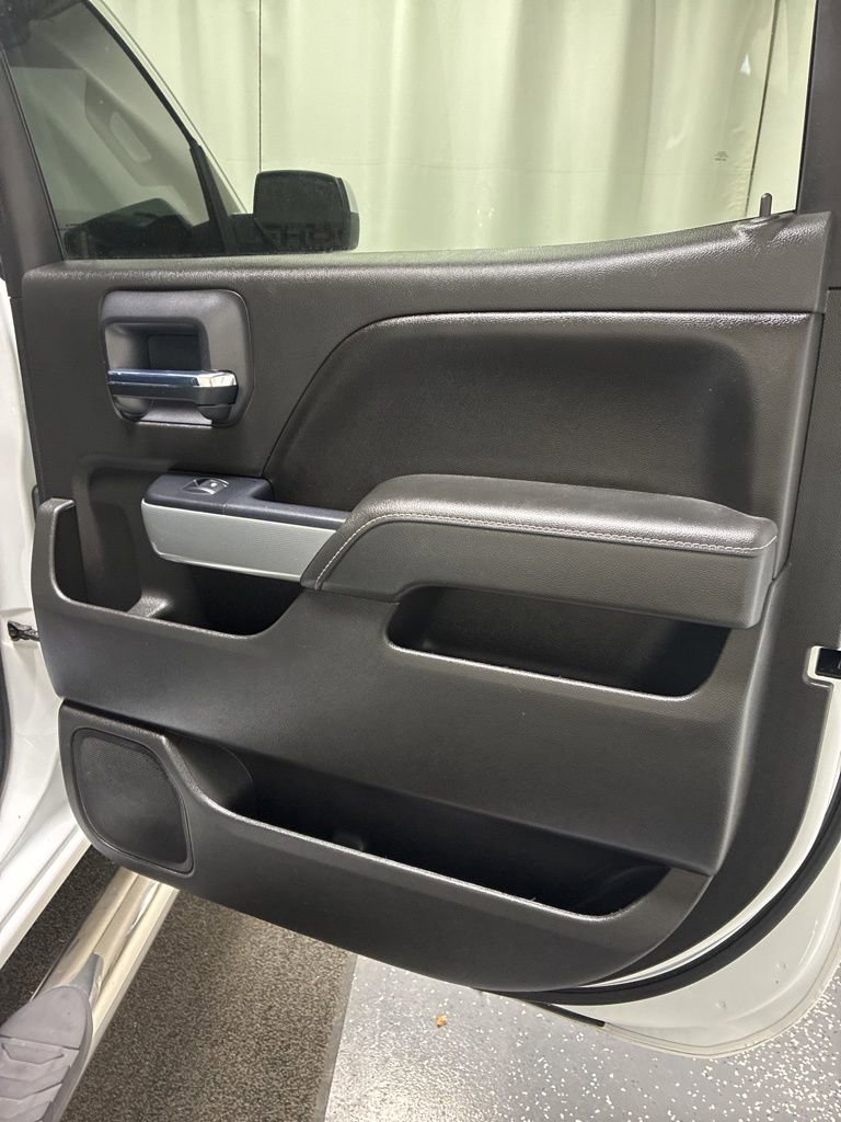 Used 2017 Chevrolet Silverado 1500 LT w/ All Star Edition image 28