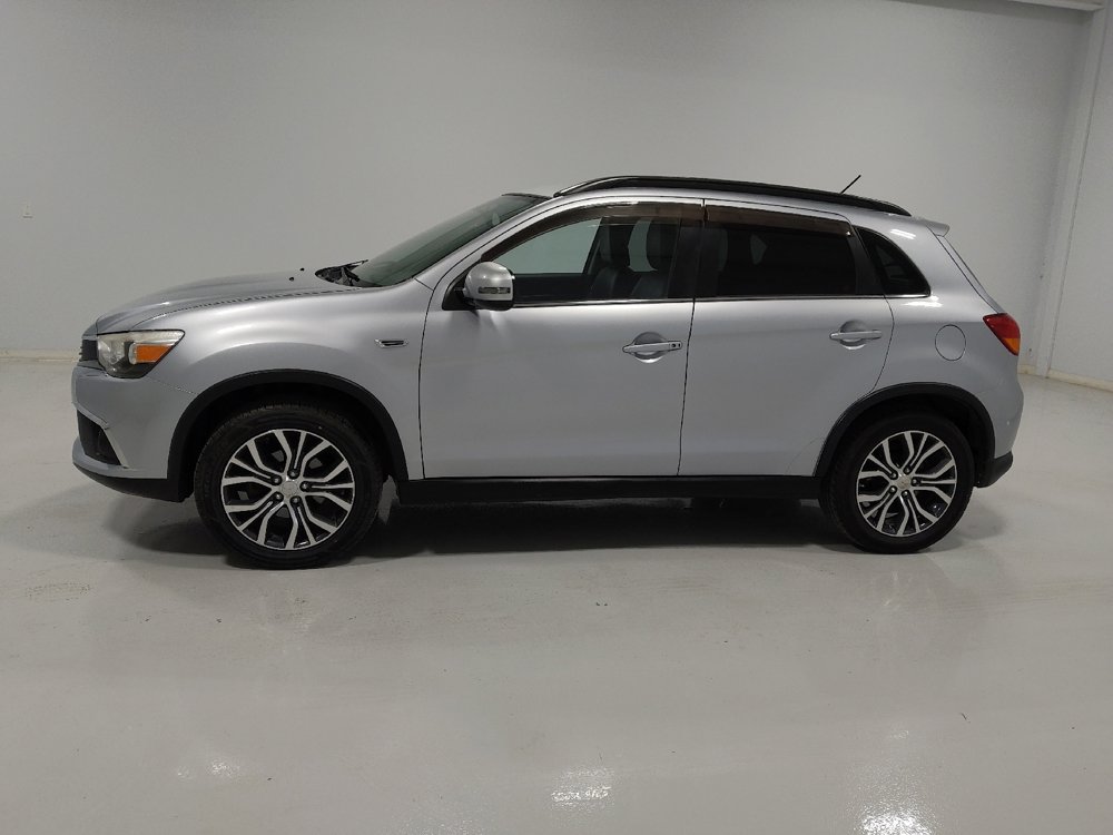 Used 2016 Mitsubishi Outlander Sport SEL image 2