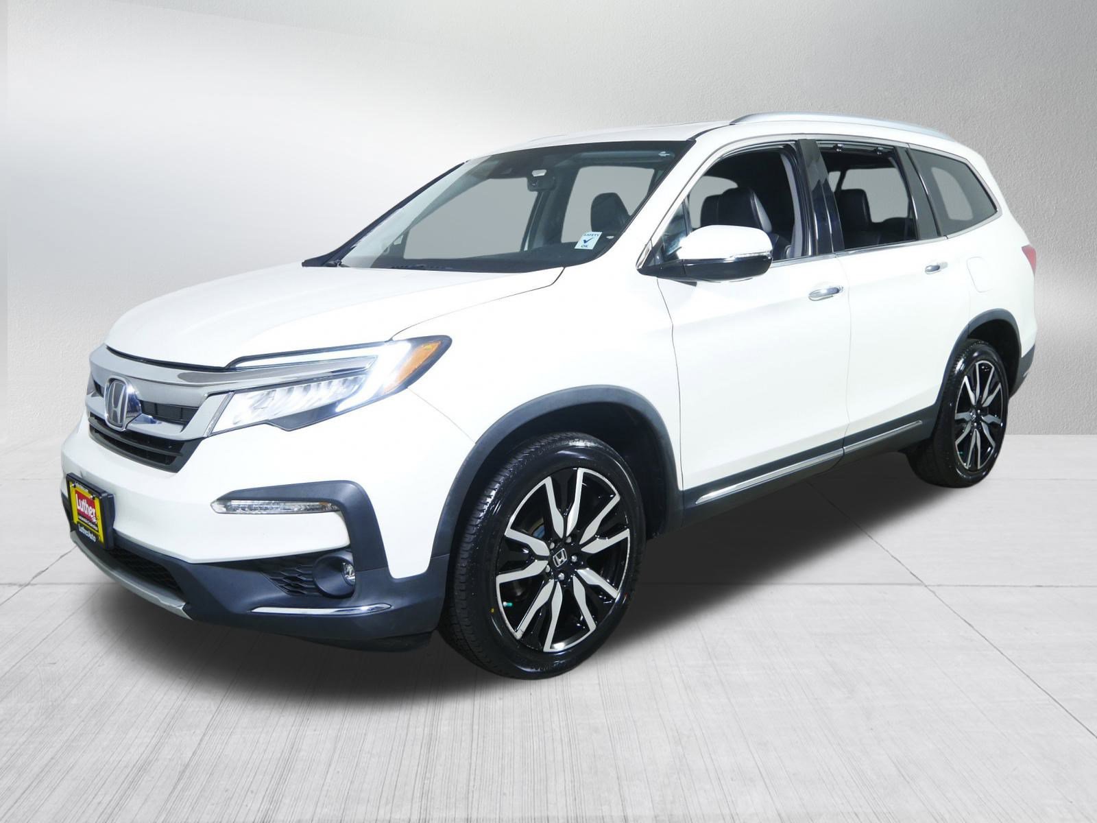 Used 2019 Honda Pilot Touring image 3