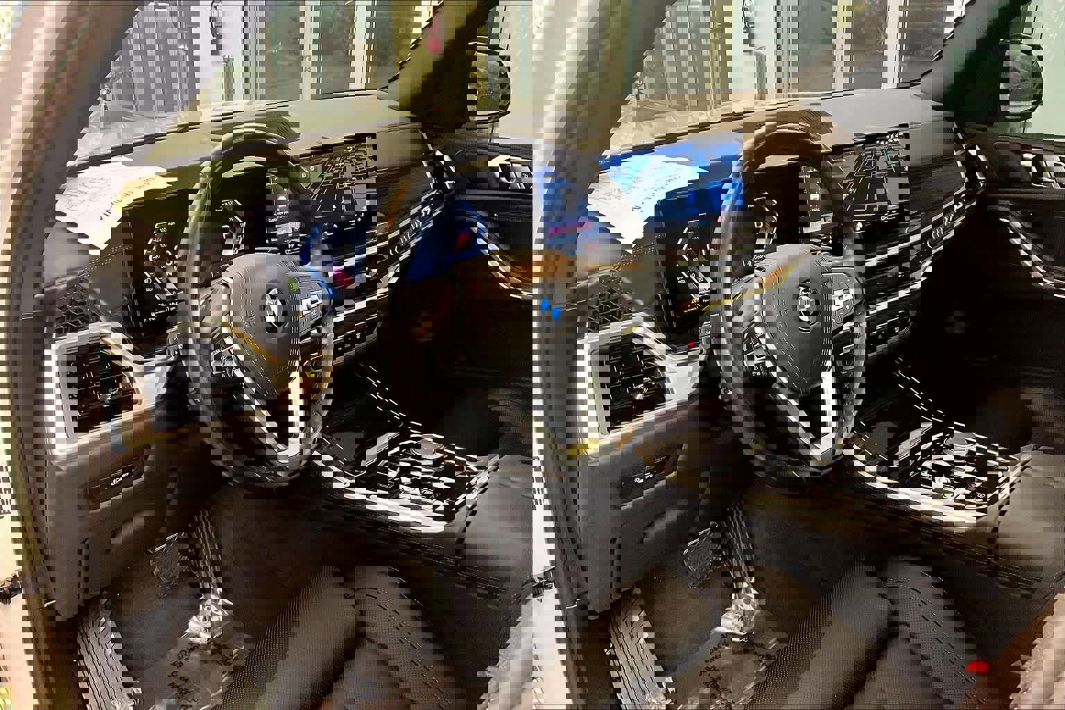 Used 2024 BMW X5 sDrive40i w/ Parking Assistance Package image 19