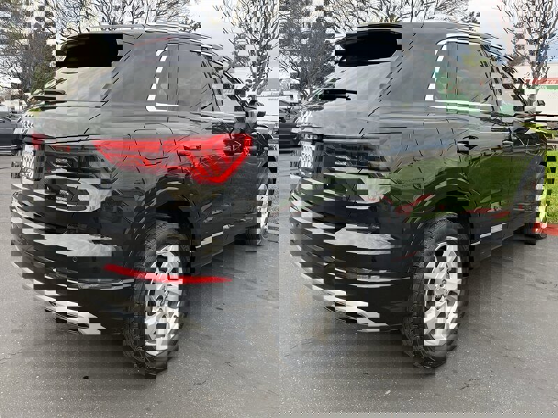 Used 2021 Audi Q3 2.0T Premium Plus w/ Premium Plus Package image 11