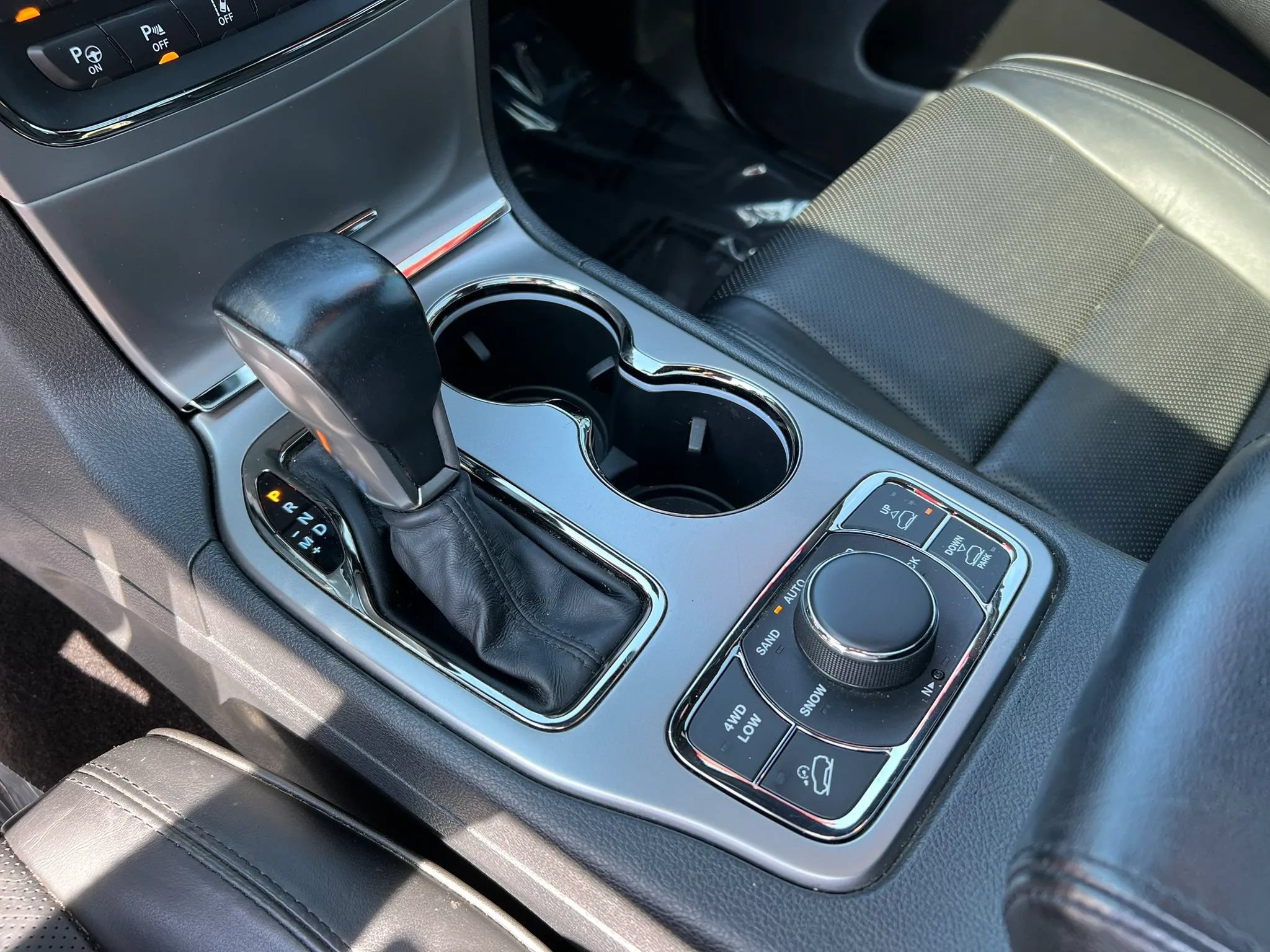 Used 2018 Jeep Grand Cherokee High Altitude AWD/4WD image 19