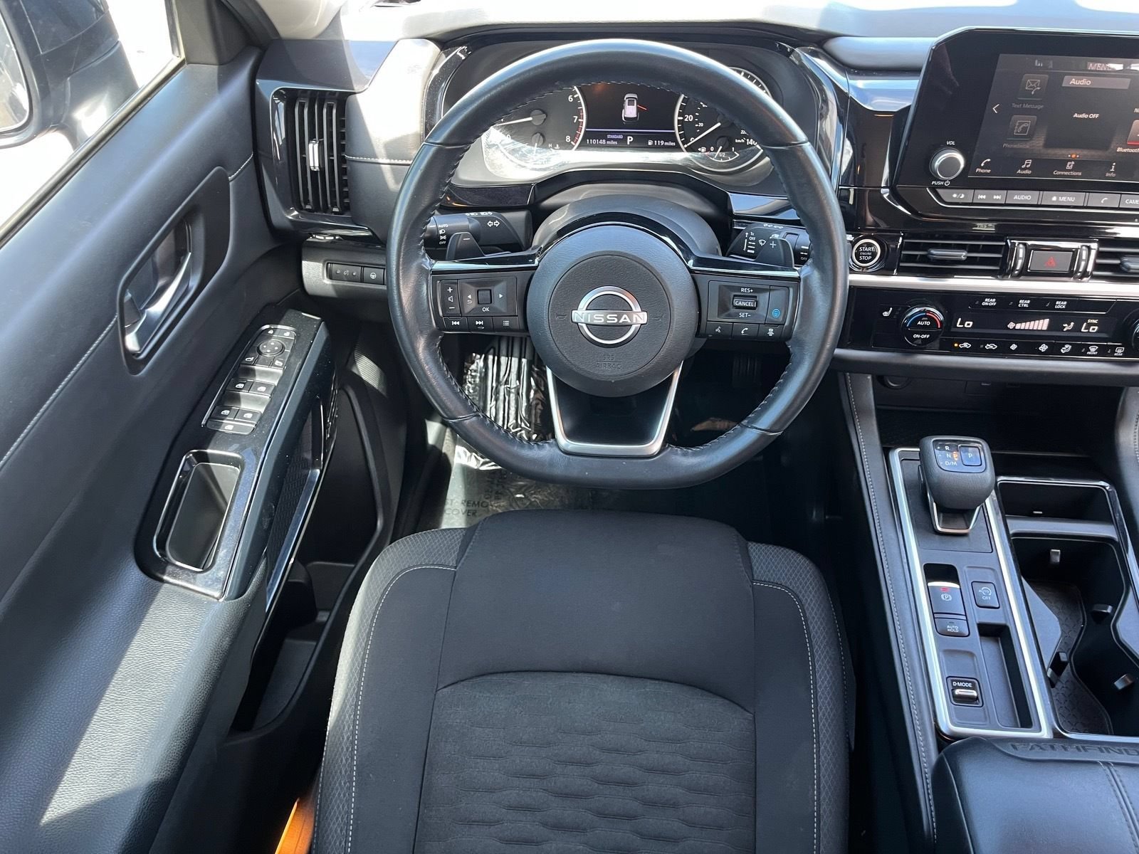 Used 2022 Nissan Pathfinder SV FWD image 13