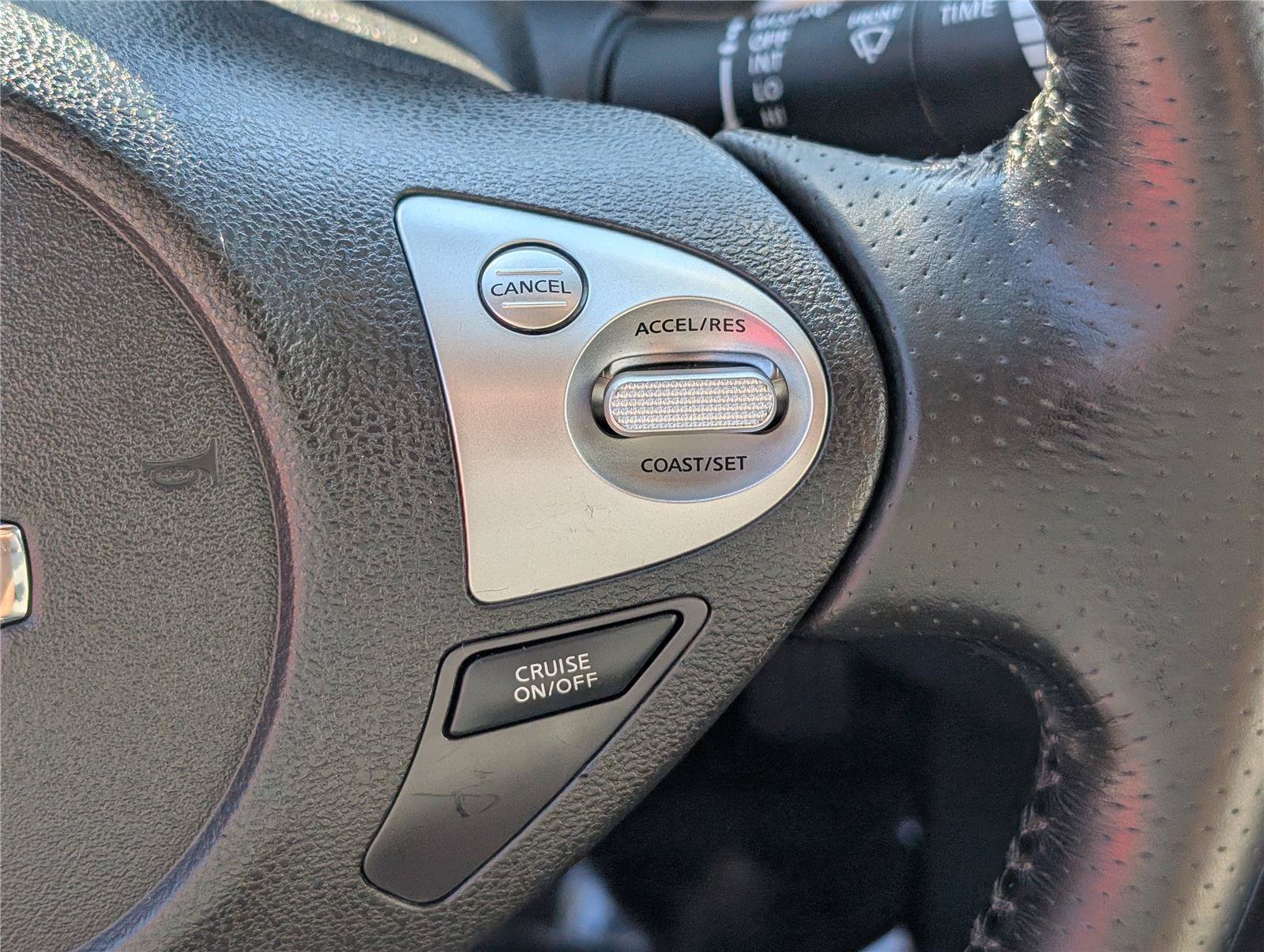 Used 2014 Nissan Juke SV AWD/4WD image 23