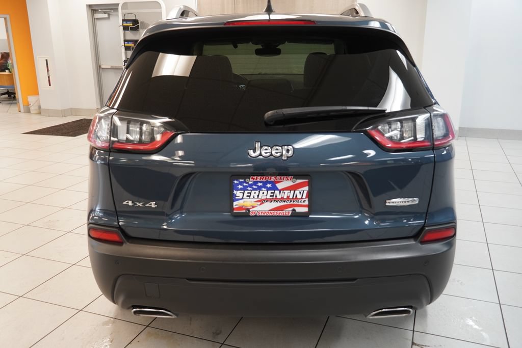 Used 2021 Jeep Cherokee Latitude Lux w/ Sun & Sound Group AWD/4WD image 11