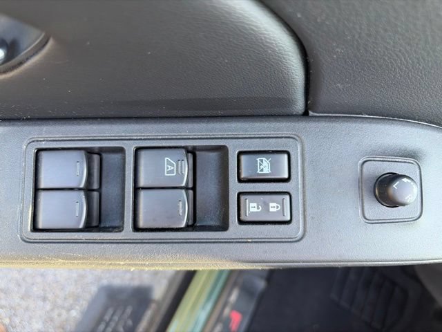 Used 2025 Nissan Frontier PRO-4X AWD/4WD image 17