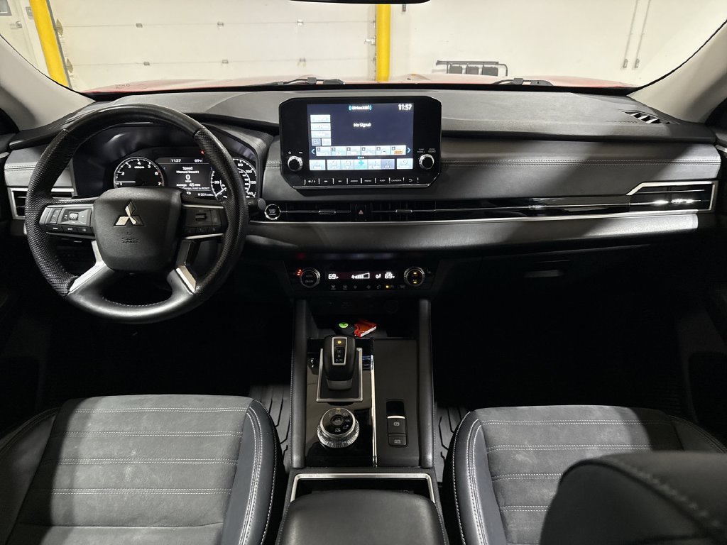Used 2024 Mitsubishi Outlander SE Black Edition AWD/4WD image 10